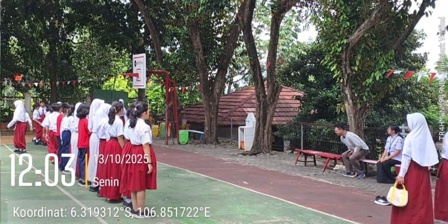 Menyiapkan_lomba_padus_tingkat_kotamadya_Jakarta_Timur